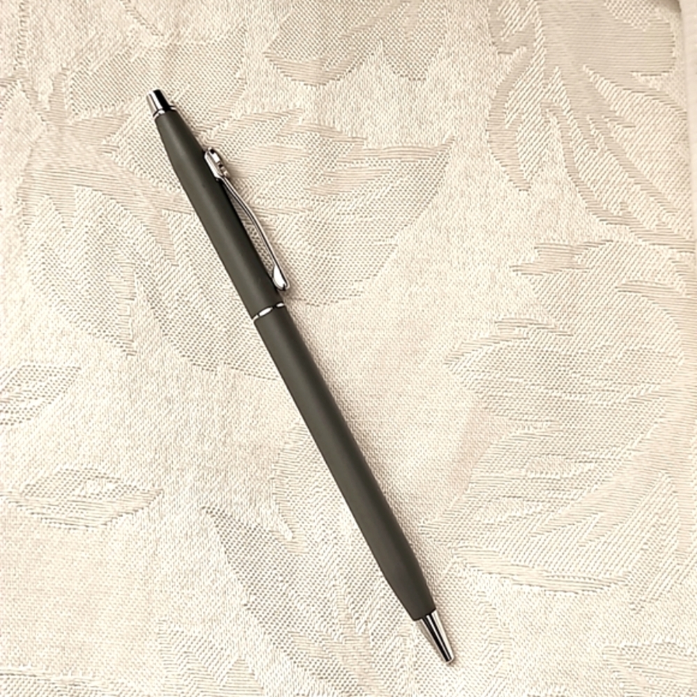 CROSS Pen. - Picture 2 of 8